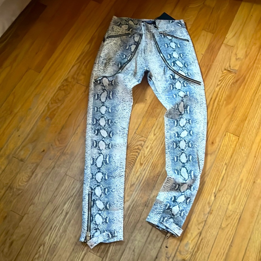 Snake size pattern 30in waist pantS